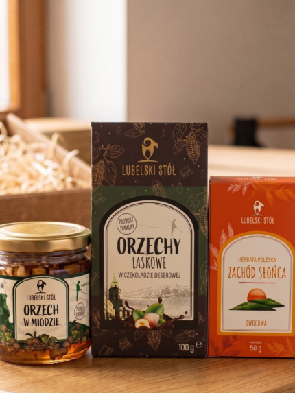 Produkty Zestawu Prezentowego "Zachód Słońca" - orzechy w miodzie, orzechy w czekoladzie, herbata owocowa | Lubelski Stół