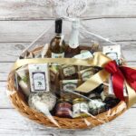 Kosz prezentowy premium z winem musującym
